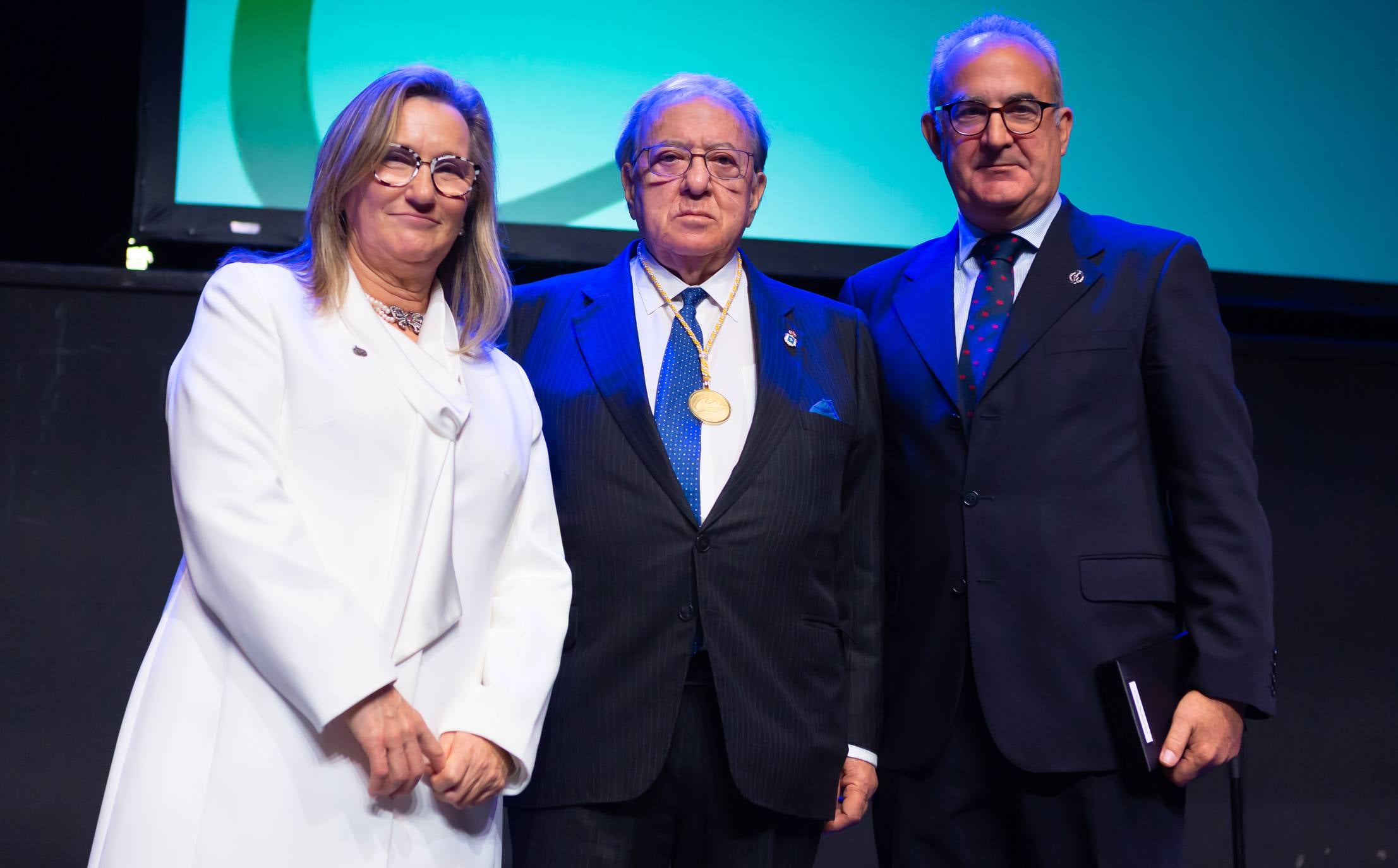 Fotos El Colegio Oficial de Médicos de La Rioja entrega sus galardones